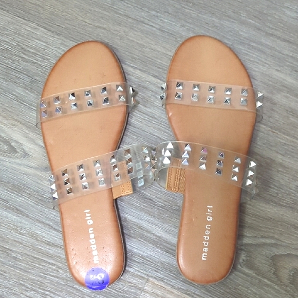 🌟NWT Madden Girl Tan Studded Slide Sandals